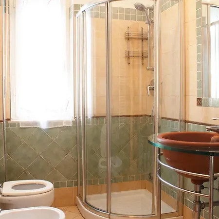 200 Metri Dal Mare Relax Con Ampio Terrazzo Appartement Alassio